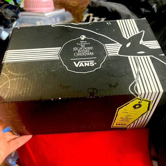 Sk8-Hi Zip Disney Nightmare Before Christmas Vans - Picture 7 of 8